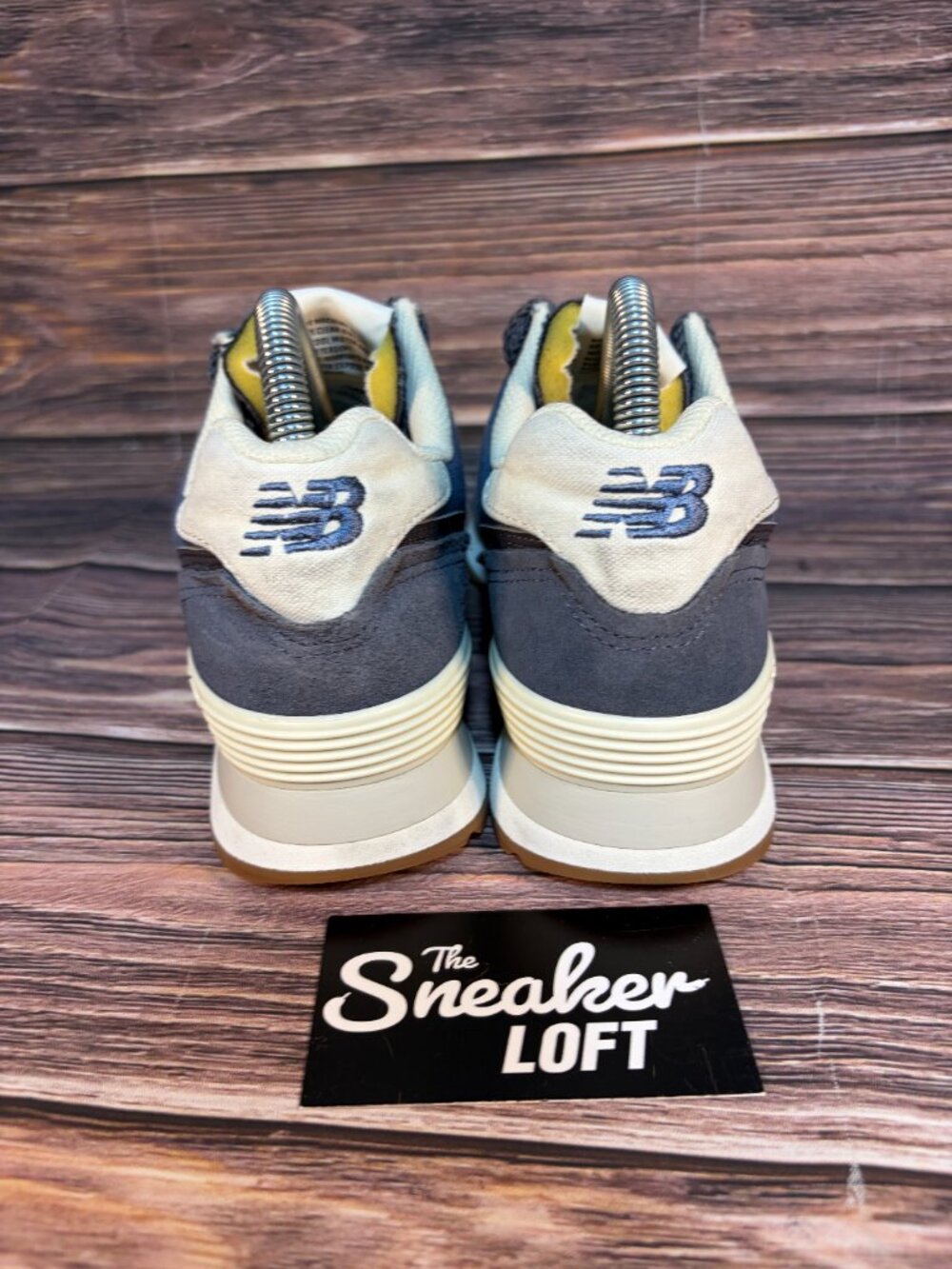 New Balance 574 Charcoal Gray Women's Casual Lace Up Shoes Size 8.5 - Picture 4 of 8
